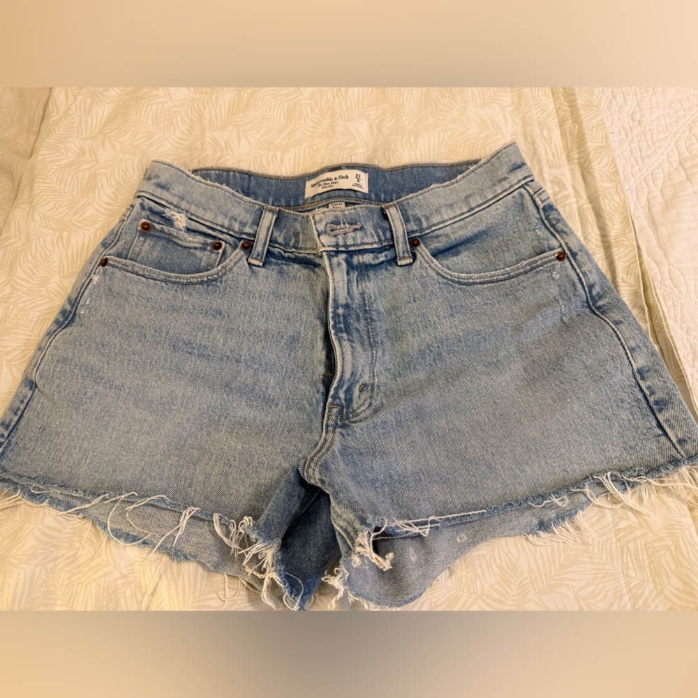 Abercrombie & Fitch Light Blue Mom Shorts Mid-Rise curve Love